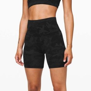 ʟᴜʟᴜʟᴇᴍᴏɴ ᴄᴀᴍᴏ ʙɪᴋᴇʀ ꜱʜᴏʀᴛꜱ